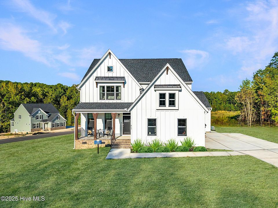 1st image of 389 Glade Drive