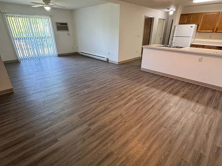 90 E Gridley Ave — Photo 88