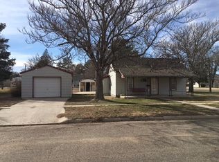 1102 Walnut Ave, Goodland, KS 67735