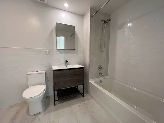 Rented by Rumah Realty Inc | media 17