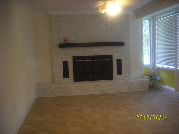 glass enclosed patio