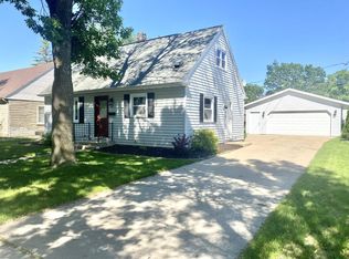 421 S Matthew St, Kimberly, WI 54136