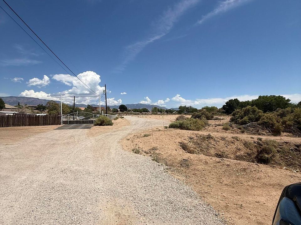 1st image of 206 Tres Amigos Ct NE