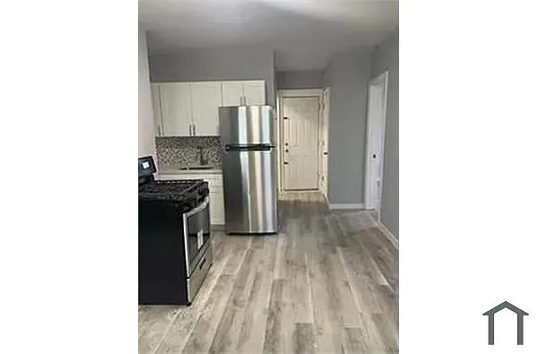 Building Photo - 343 Pearl St #2F