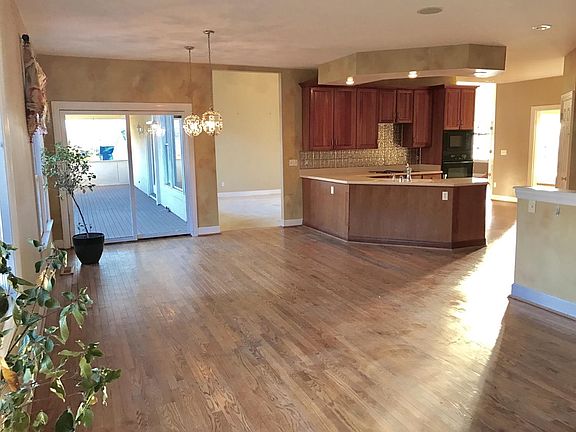 5th image of 6578 Wyndwatch Dr