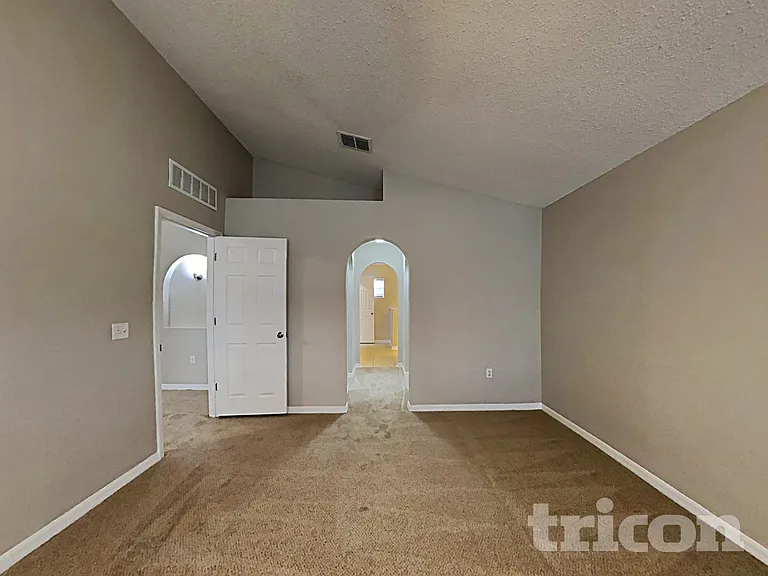 9312 Thunderbolt Dr — Photo 7