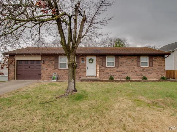 100 Pickett St, Bethalto, IL 62010