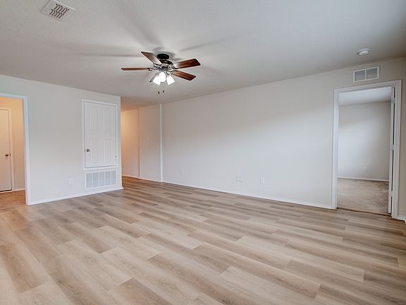 5th image of 3121 Layla Creek Dr