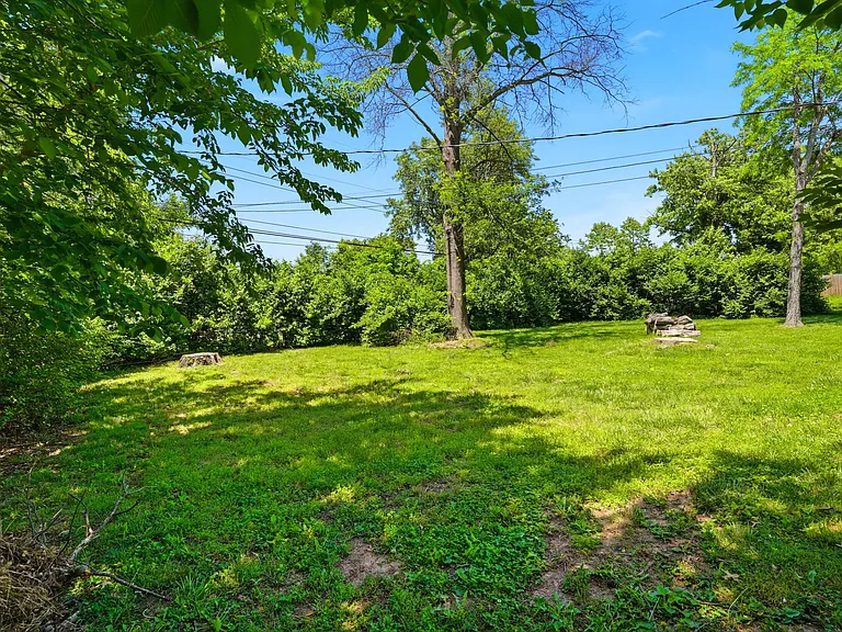 405 Brewer Dr #B — Photo 25