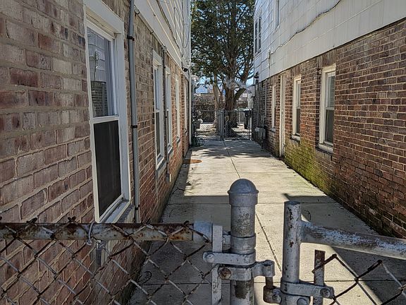 4th image of 5912 Winchester Ave Unit A