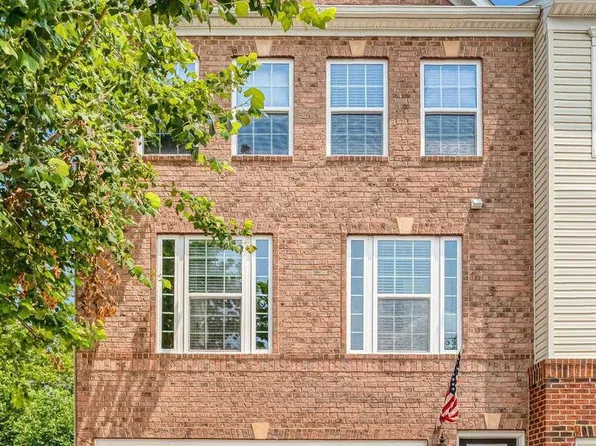1722 Dorothy Ln, Woodbridge, VA 22191
