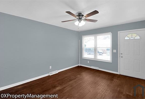 3rd image of 1253 Chesterton Ln