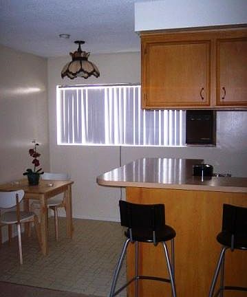 5th image of 806 S Orange Grove Ave APT 4B