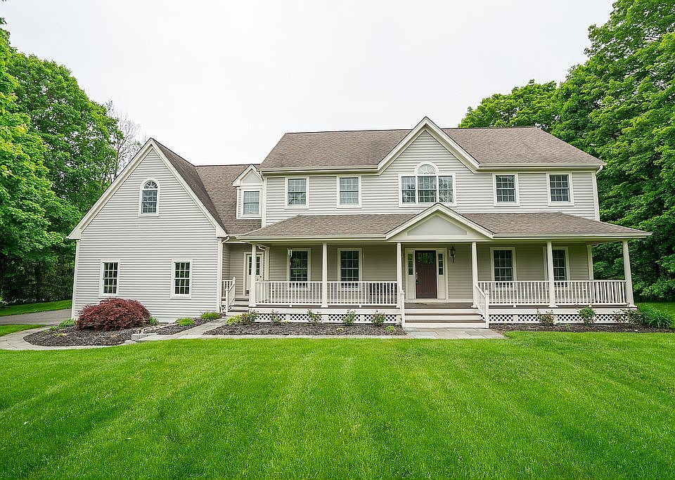 1st image of 2 Lyons Farm Ct