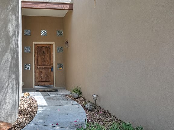 4th image of 4608 Almeria Dr NW