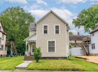 463 Allyn St, Akron, OH 44304