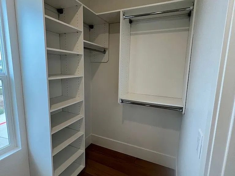 340 Rendar Ln — Photo 14