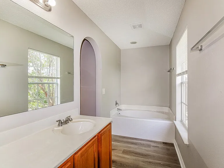 6510 Hillview Rd — Photo 13