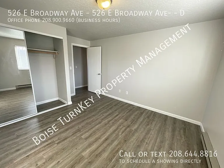 526 Broadway Ave #D — Photo 24