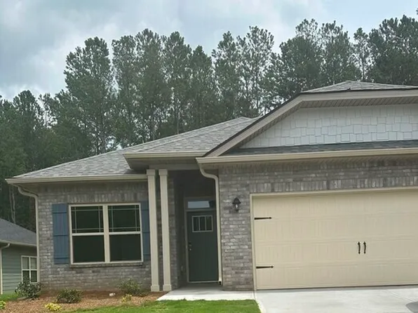 159 Magnolia Villas Dr, Cornelia, GA 30531