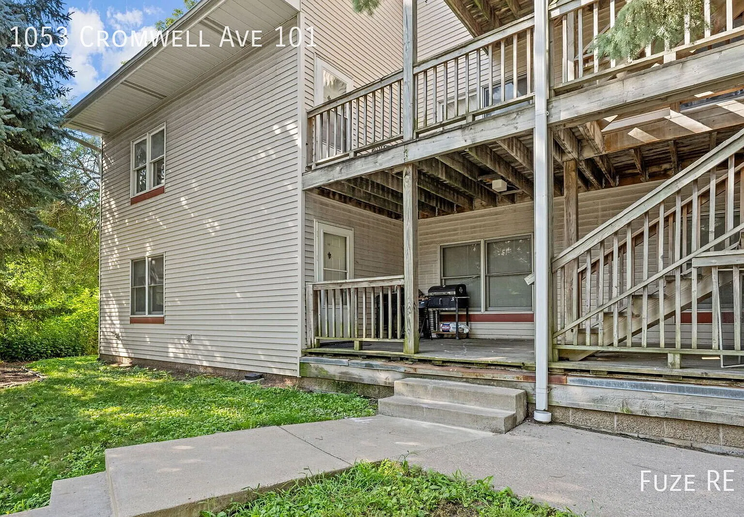 1053 Cromwell Ave — Photo 2
