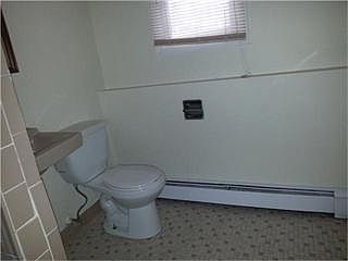 5th image of 4 Bridle Ln