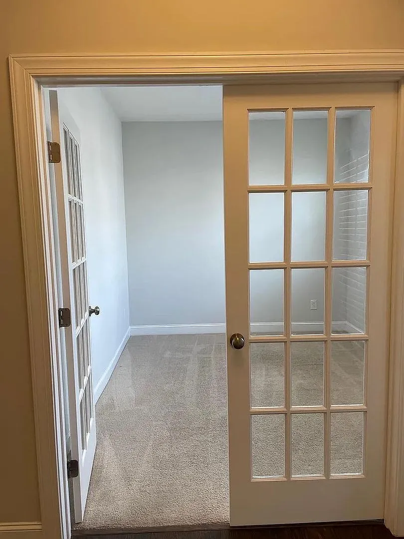 Room for Rent in 4 Bedroom Home at Farm Pond Trl — Photo 2
