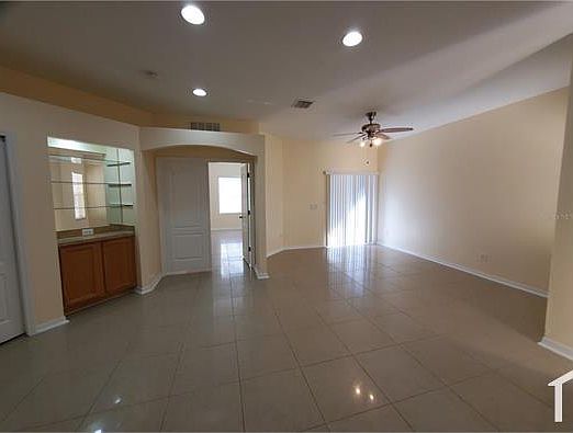2nd image of 1826 Atlantic Dr