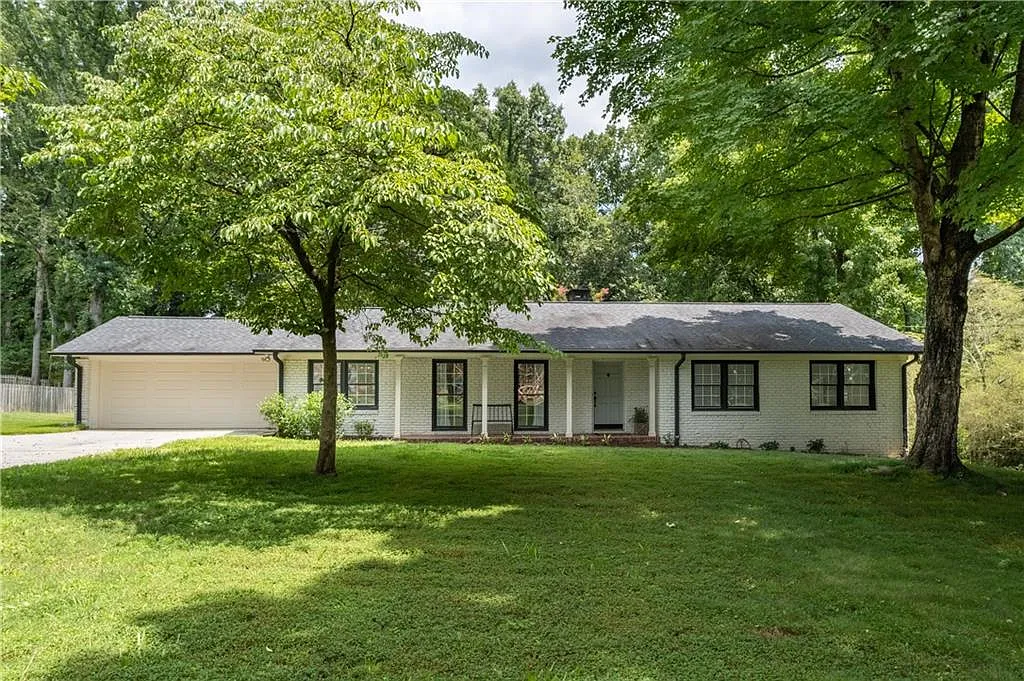 3 bed, 2.0 bath, 1716 sqft, $3,000 — Photo 1
