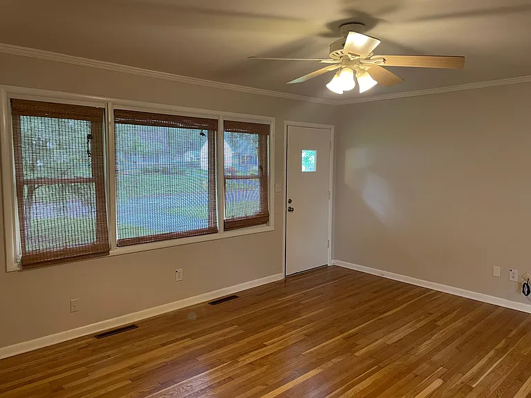 2519 Cranford Rd — Photo 6
