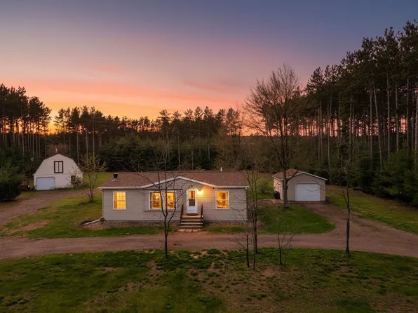 625 N Fourth Avenue, Redgranite, WI 54970
