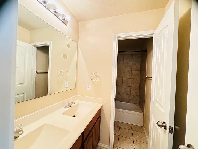 4108 Ottawa Dr — Photo 11