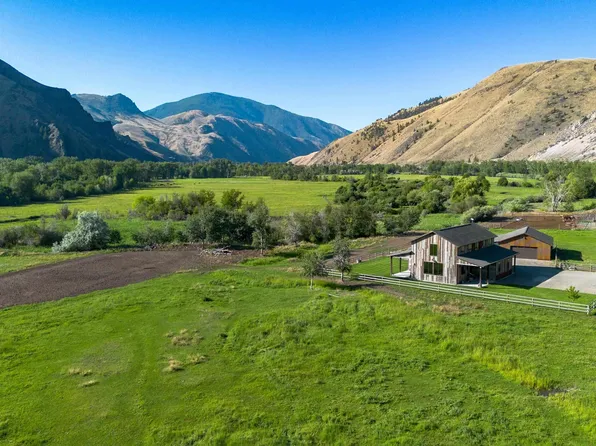 13 Truth Dr, Salmon, ID 83467