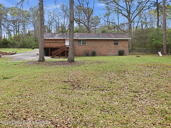 5th image of 818 Godwin Rd