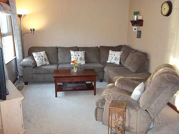 2nd image of 2113 Poncianni Ave
