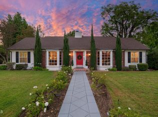 2067 E Woodlyn Rd, Pasadena, CA 91104