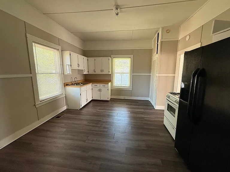 223 N Tennessee St — Photo 6