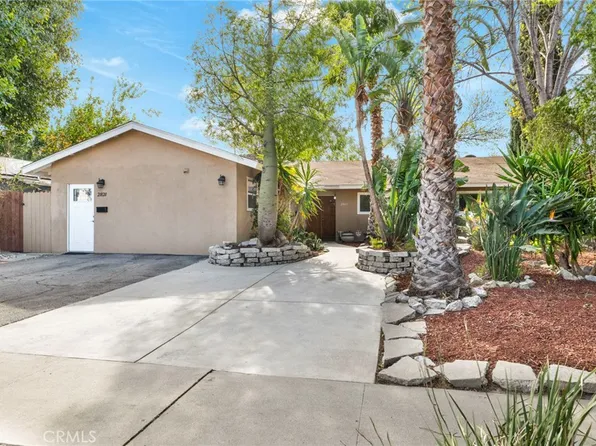21830 Eccles St, Canoga Park, CA 91304