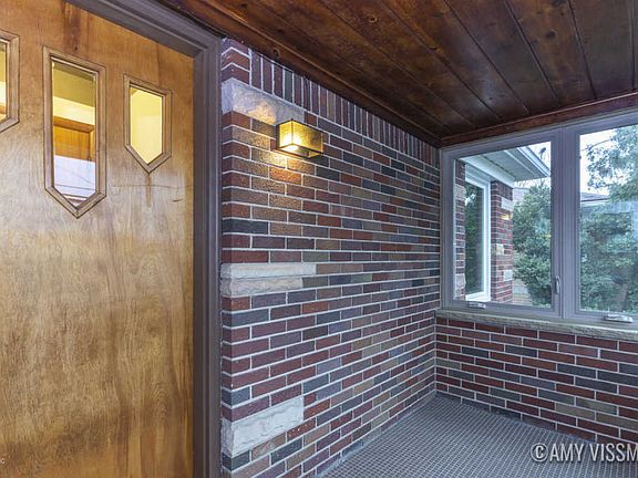 5th image of 1017 4th St NW