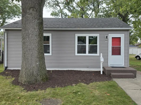 2854 Hancock St, Lake Station, IN 46405