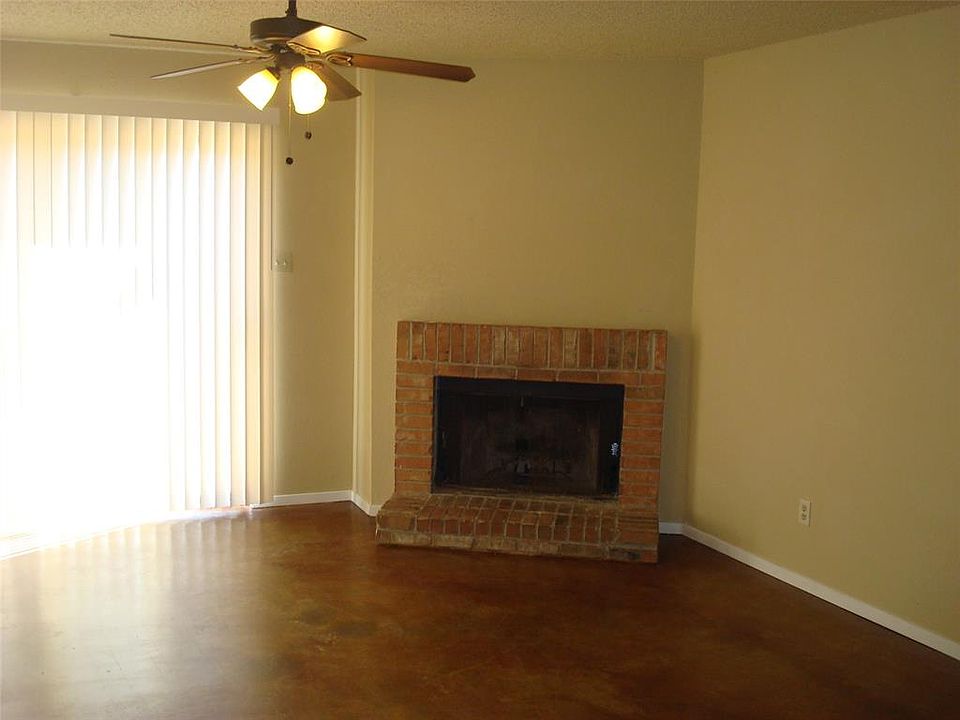 1st image of 123 S Las Vegas Trl
