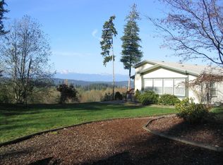 1570 E Trails End Dr, Belfair, WA 98528