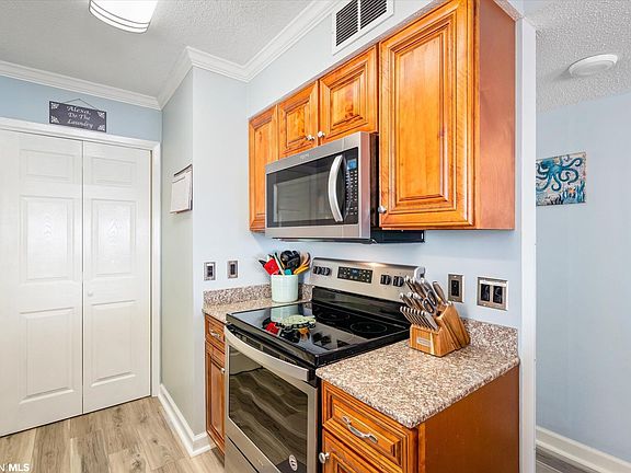 3rd image of 409 E Beach Blvd #687