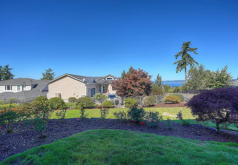 1207 Sequalish St — Photo 8