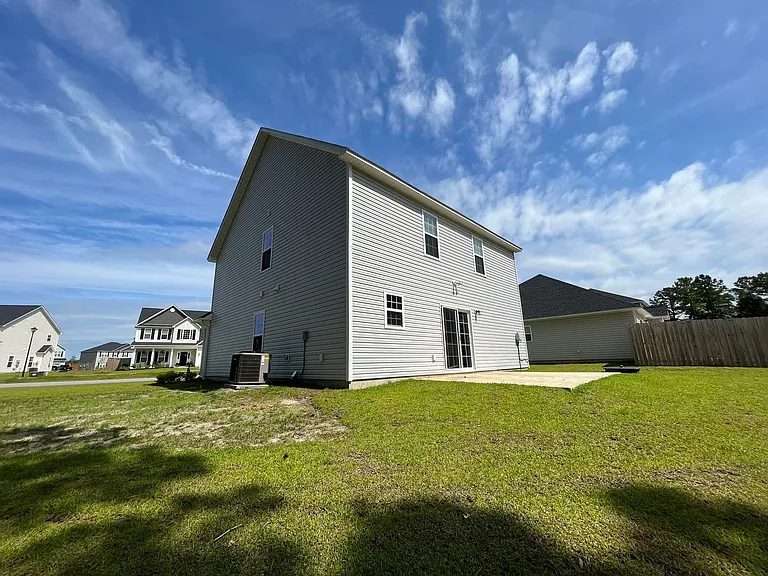 400 Amethyst Ct — Photo 17