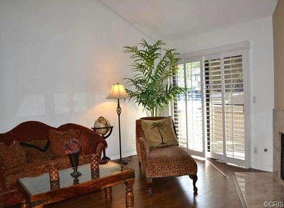 4th image of 22421 Sherman Way Unit 2