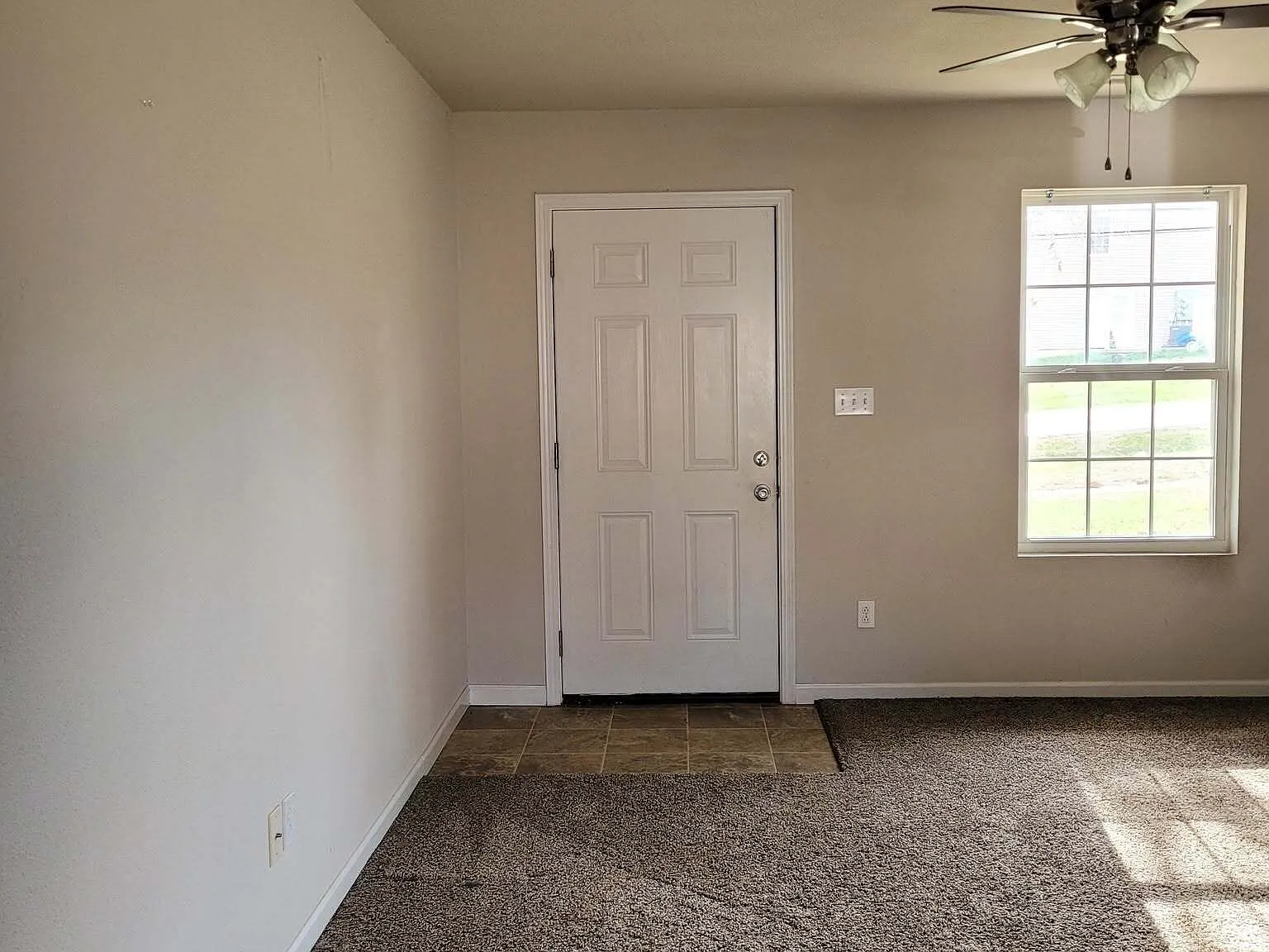 2 bed, 2.0 bath, 1200 sqft, $1,000 — Photo 3