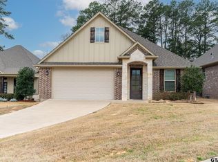 631 Cambridge Bend Cir, Tyler, TX 75703
