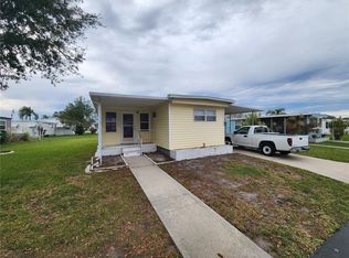 230 Freeport Dr, Sarasota, FL 34233
