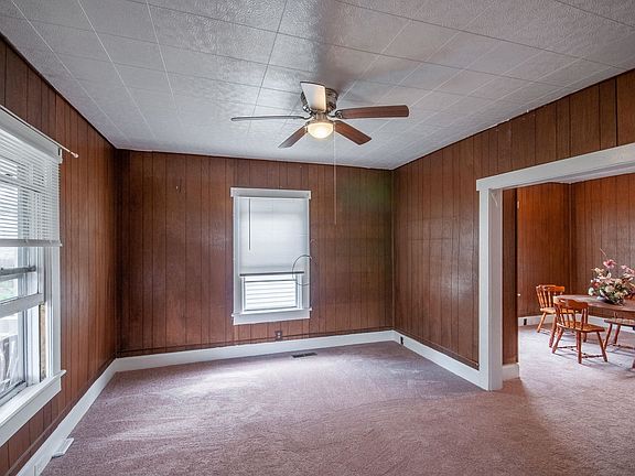 4th image of 209 Massie St